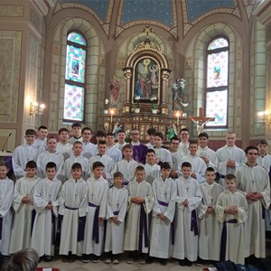 U Župi Navještenja BDM u Velikoj Gorici u službu uvedeno dvanaest novih ministranata 